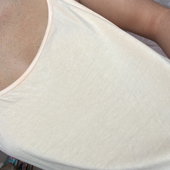 Orange coral color tank top - Picture 6 of 9